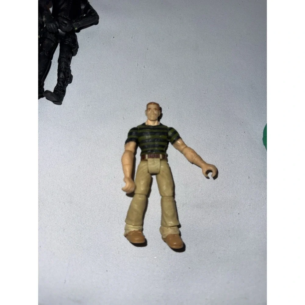 Vintage Military Action Figure Lot‎ Mixed Soldiers Divers Weapons Accessories
